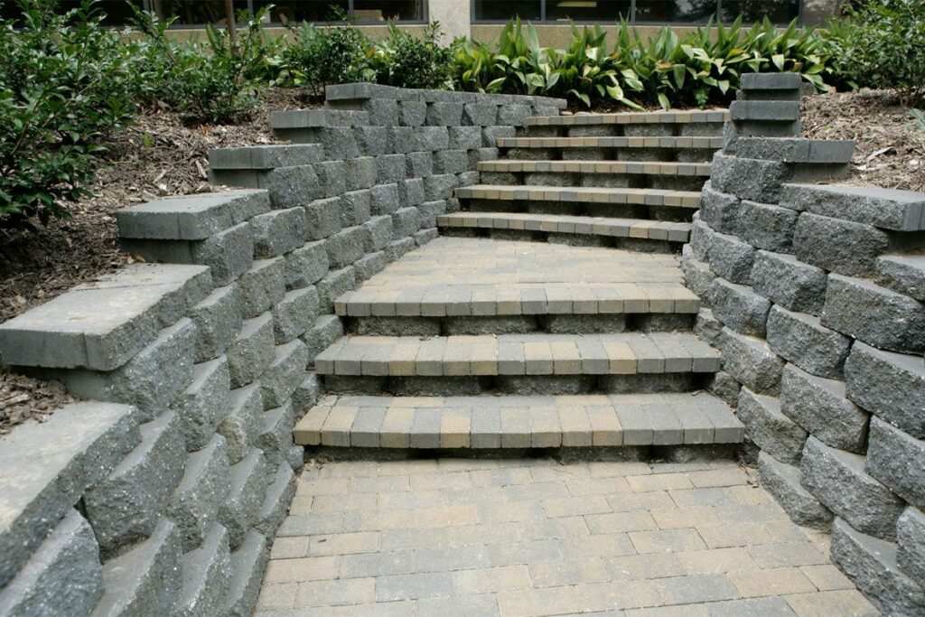 Keystone Retaining Walls: Regal Stone Pro Tri-Plane