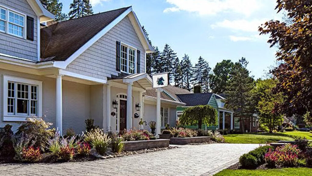 Why Summer Is The Best Time To Install Patio Pavers